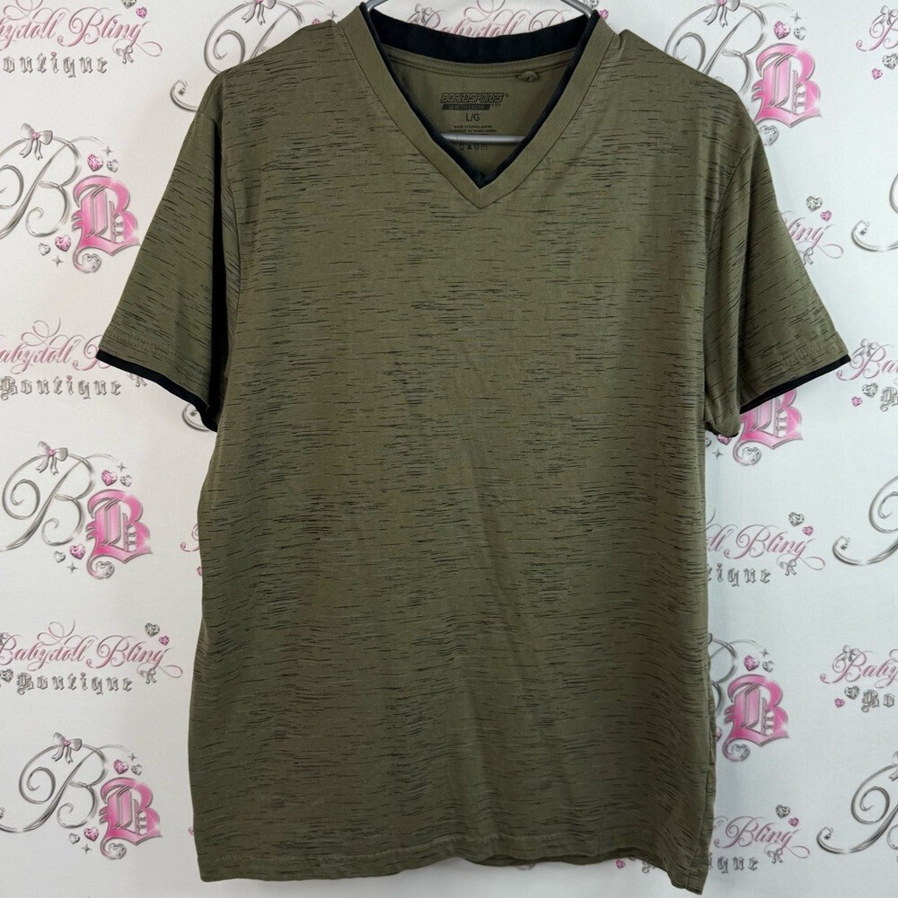 Board sports Active gear USA T-shirt Vneck Short Sleeve V-Neck Shirt in Olive